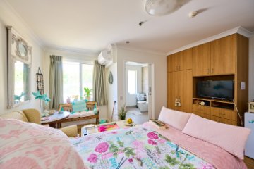 Beachside Single bedroom - view 2