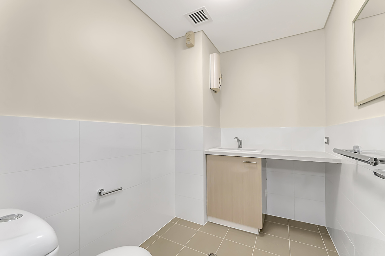 laundry/water closet